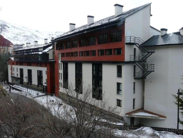 Estudio En Zona Baja Y Garaje Opcional Σιέρρα Νεβάδα Εξωτερικό φωτογραφία